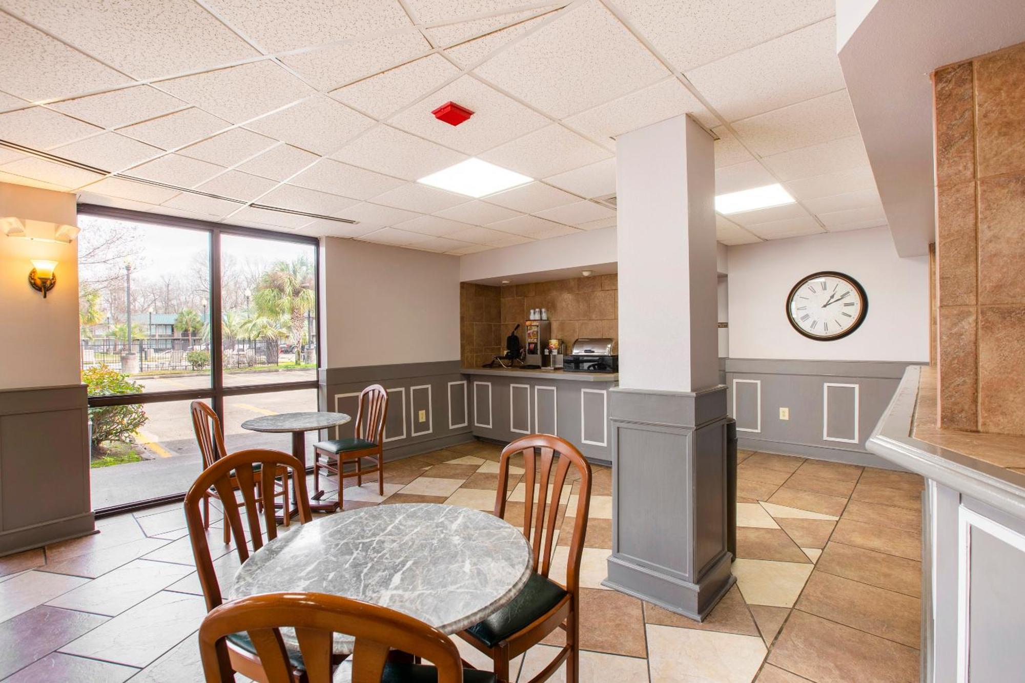 Oyo Hotel Port Allen La I-10 West Экстерьер фото
